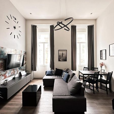 Contemporary Jindrisska Apartment ปราก ภายนอก รูปภาพ